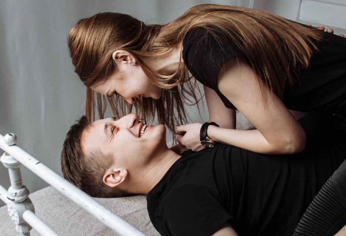 3 Ways to Eliminate the Fear of Physical Intimacy in a Relationship for Men